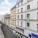 Beautiful Apartment With Balcony-Sentier Bourse