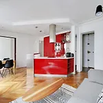 Beautiful Apartment With Balcony-Sentier Bourse